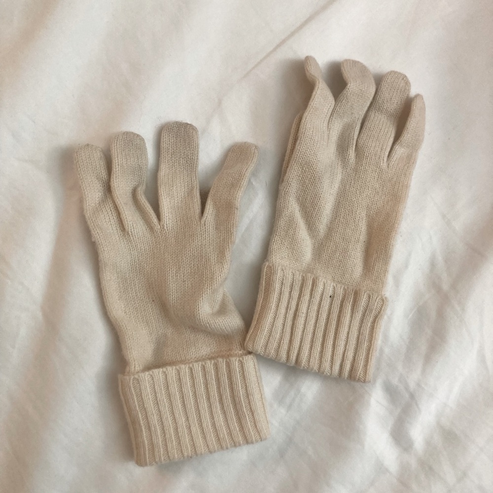 Uniqlo cashmere gloves